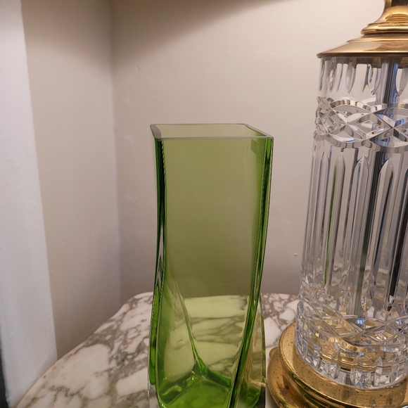 Krosno Poland 12" Green Curved Vase - Picture 6 of 10